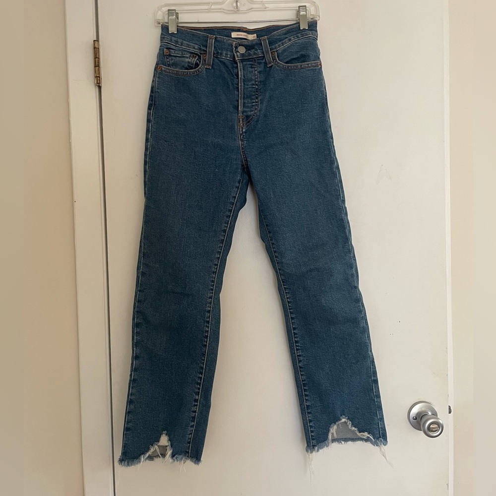 Levi’s Wedgie Straight Jeans with Fray Hem - Size 26
